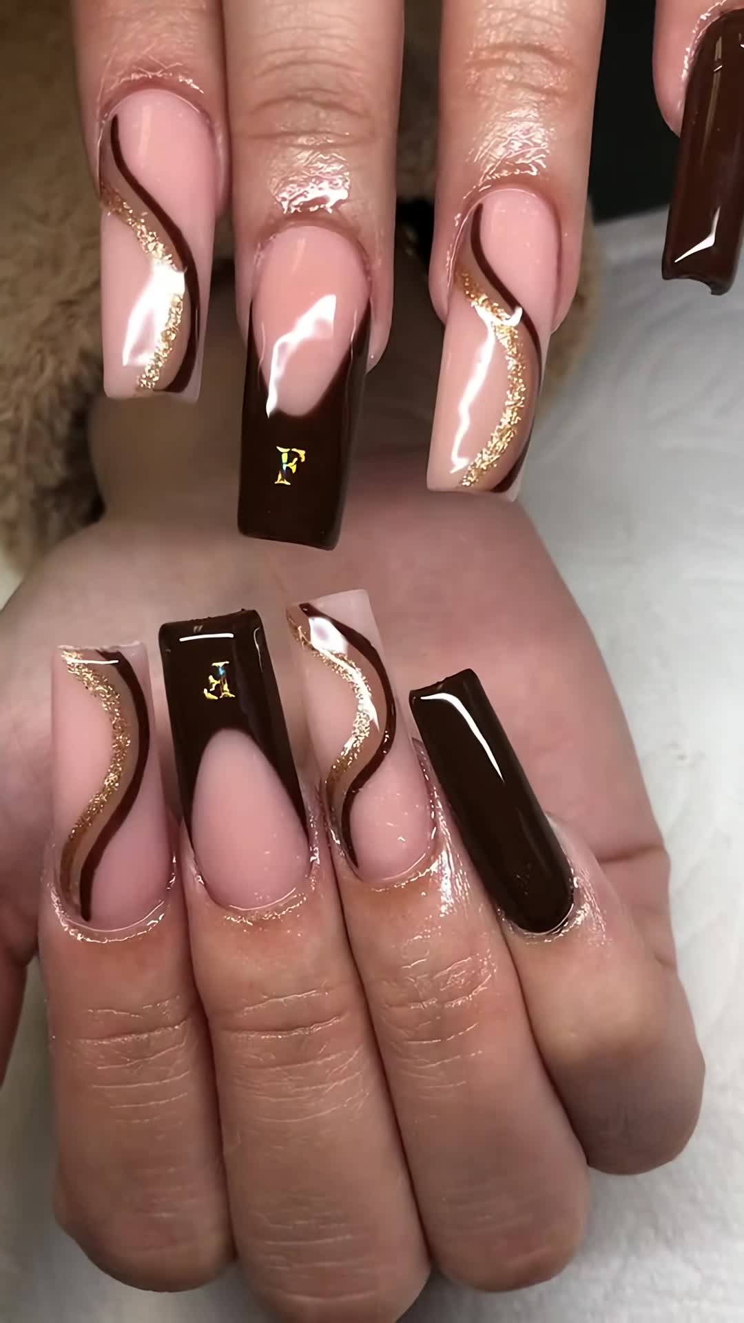 Autumn Elegance in Brown and Gold